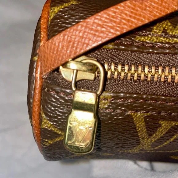 ‼️❌SOLD❌‼️Louis Vuitton Mini Papillon Pochette in Iconic Monogram Canvas in EUC - Picture 9 of 9